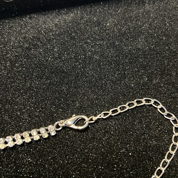 Necklace Looped Rhinestone Statement - Picture 7 of 9